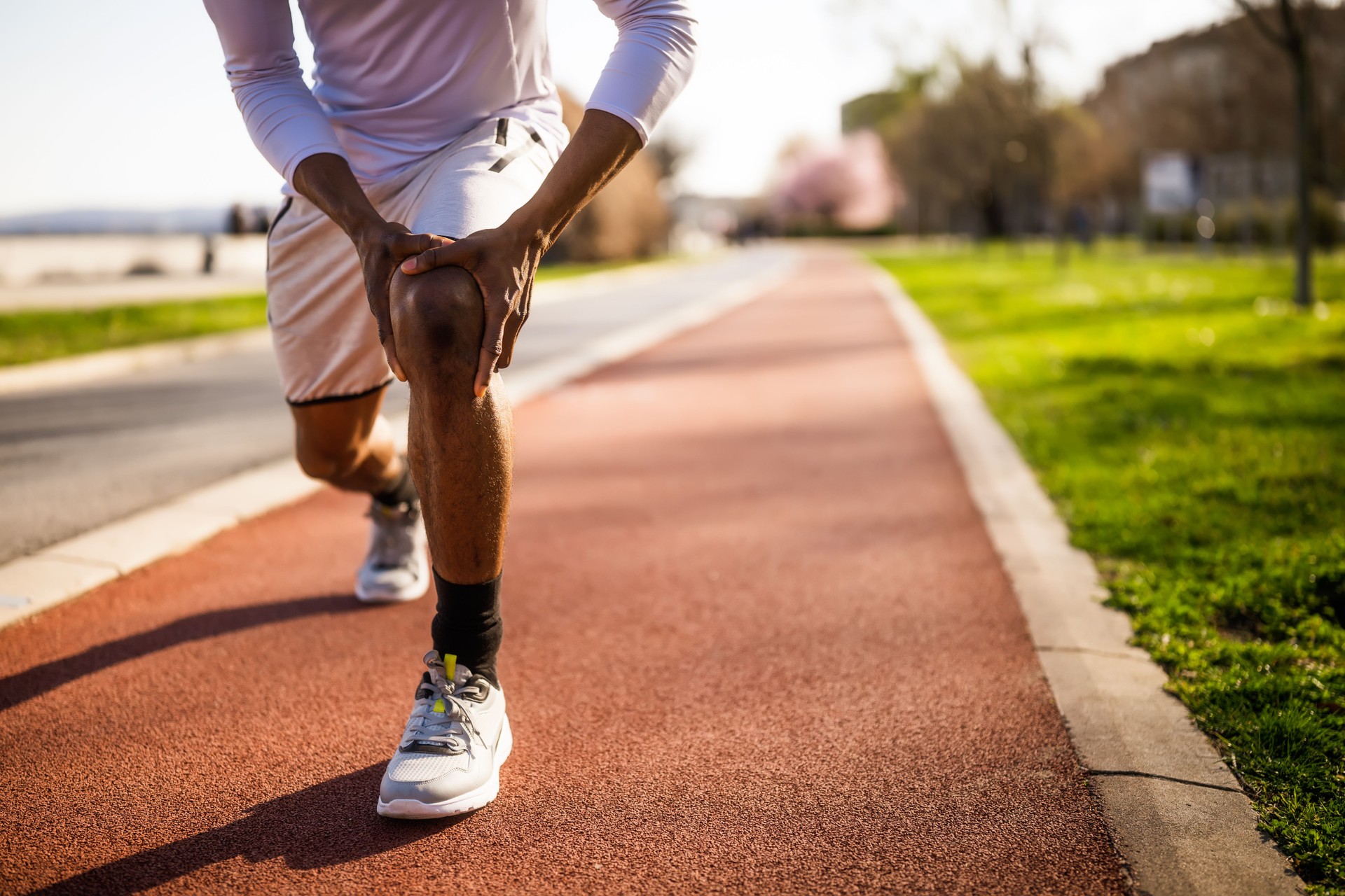 Outdoor-Fitness an sonnigen Tagen
